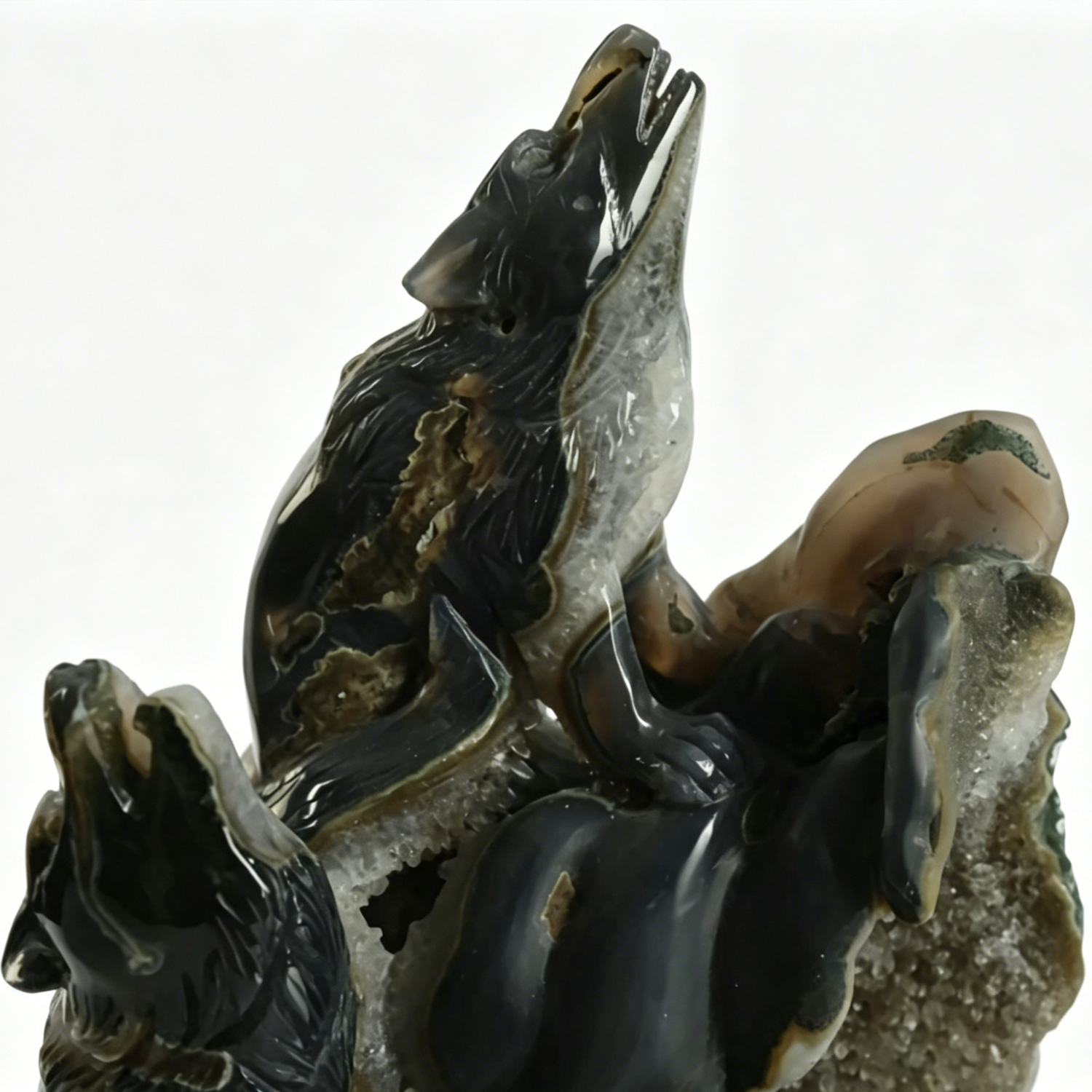 Natural Geode Agate Wolf Carving - Sculpture Carving — view 8