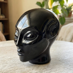 2 Inch Obsidian Alien Crystal Skull – Mini Stone — view 7