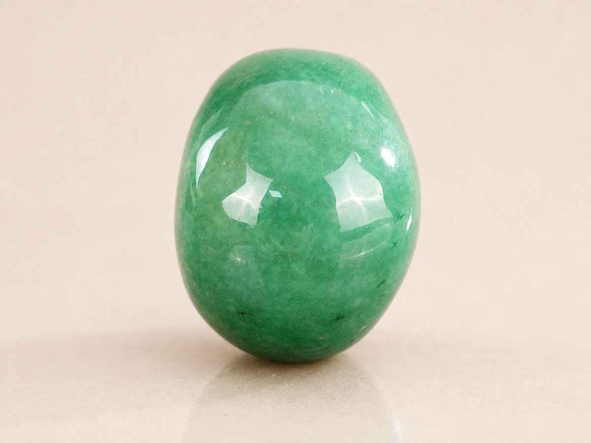 2.2-inch Green Aventurine Skull