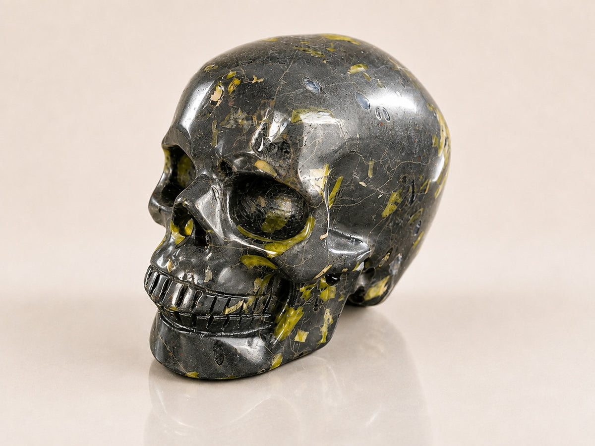 2.2-inch Plum Blossom Jade Skull