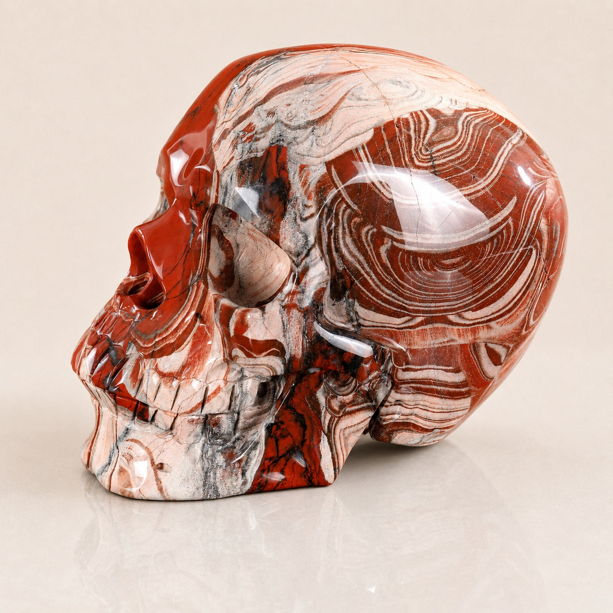 Roter Jaspis riesiger Totenkopf