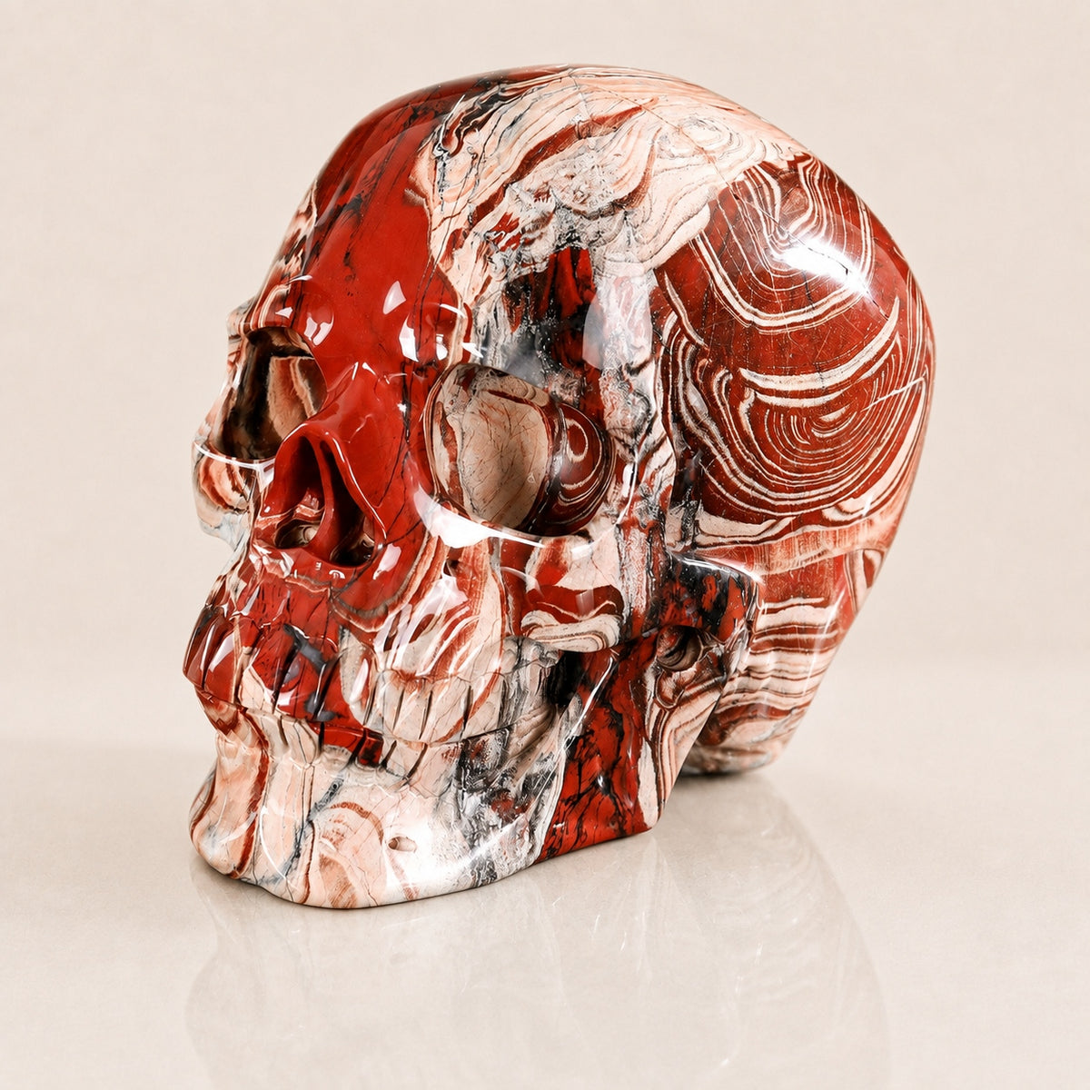 Roter Jaspis riesiger Totenkopf