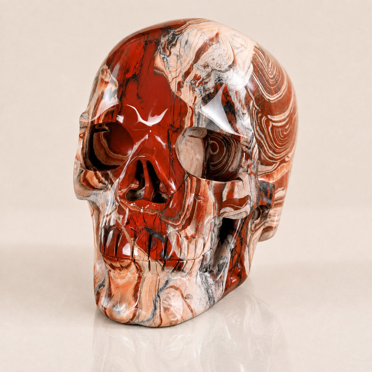 Roter Jaspis riesiger Totenkopf